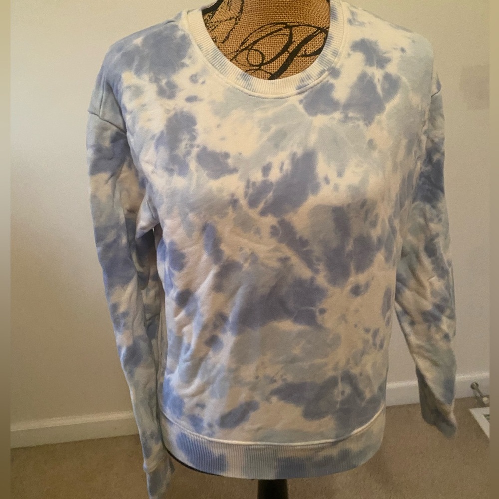 Time & Tru Sweater